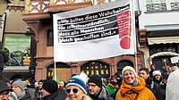 Zeitzeugenprojekt demonstriert mit